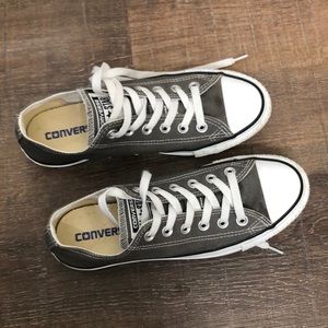 Grey converse shoes